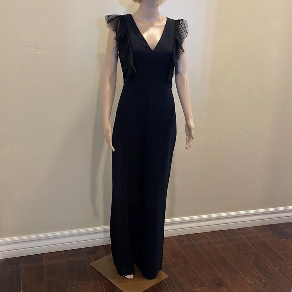 Eliza J Black Jumper size 6